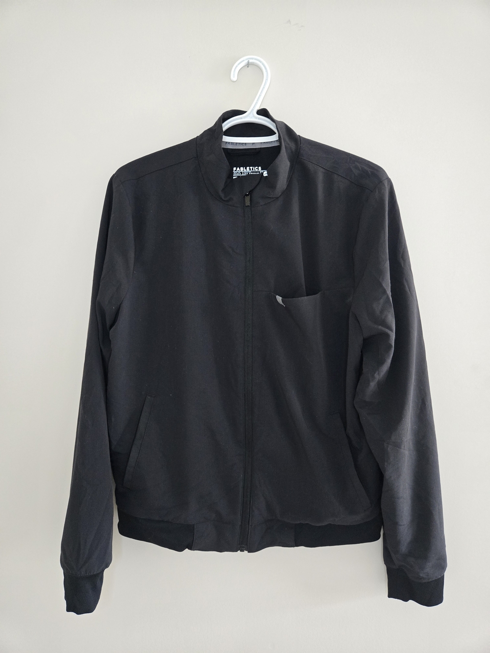 Fabletics Black Women's Zip Bomber Scrub Jacket Size Medium